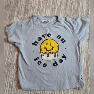 Molo Light Gray Tee with Yellow Ice Cream Print Size 4